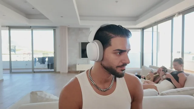(ApoRed) Ein Clip von seinem Stream von vor einem Monat. (Aged like Milk) – Image