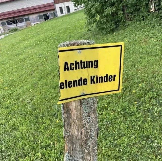 Wenn ein abgebrochenes Schild die ganze Bedeutung verändert – Image